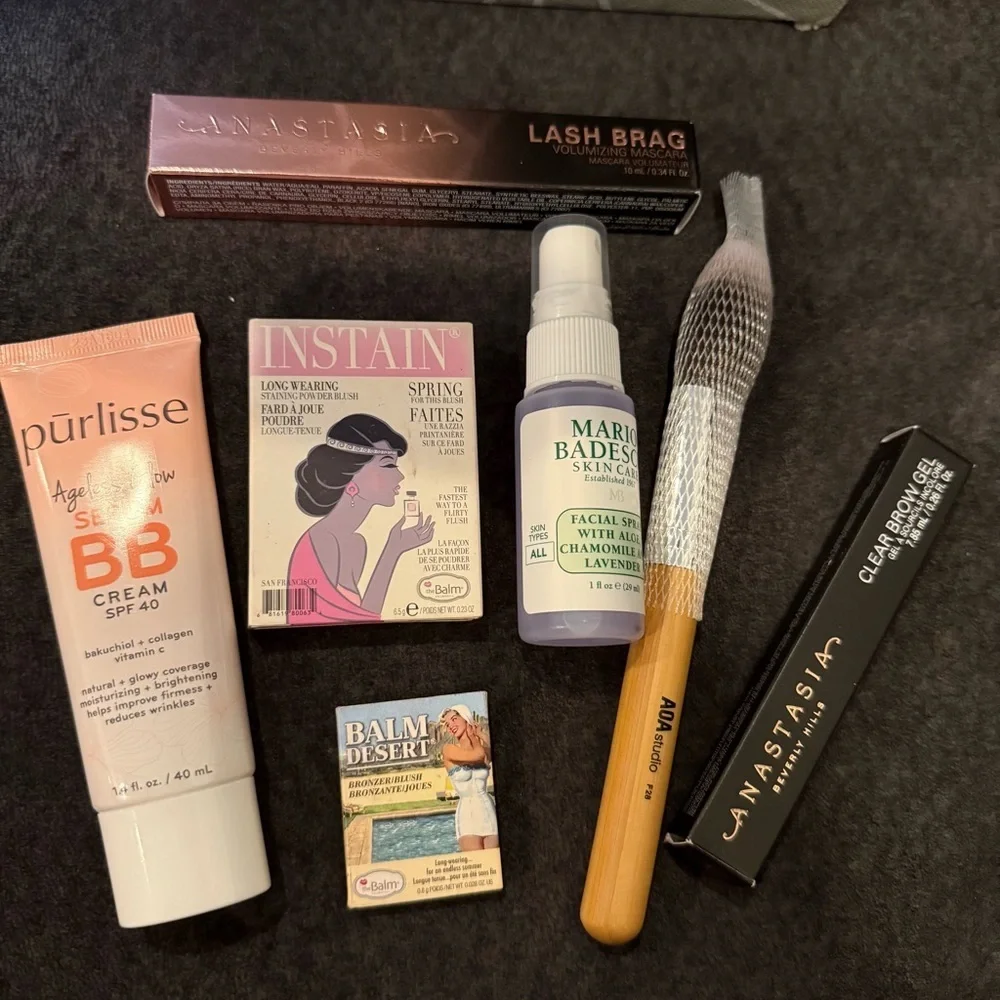 7 Piece Makeup and Skincare Bundle